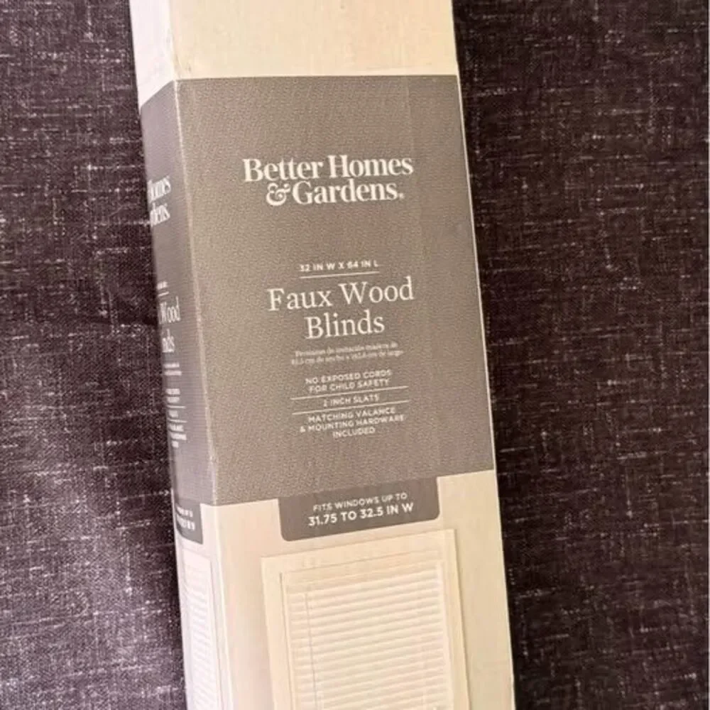 Better Homes and Garden White Faux Wood Blinds 31.